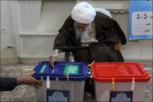 گزارش تصویری : حضور حضرت آیت الله العظمی صافی گلپایگانی، پای صندوق رأی انتخابات  