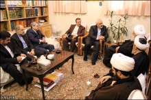 گزارش تصویری : دیدار آقای دکتر ظریف وزیر امور خارجه کشور  با حضرت آیت‌الله العظمی صافی گلپایگانی